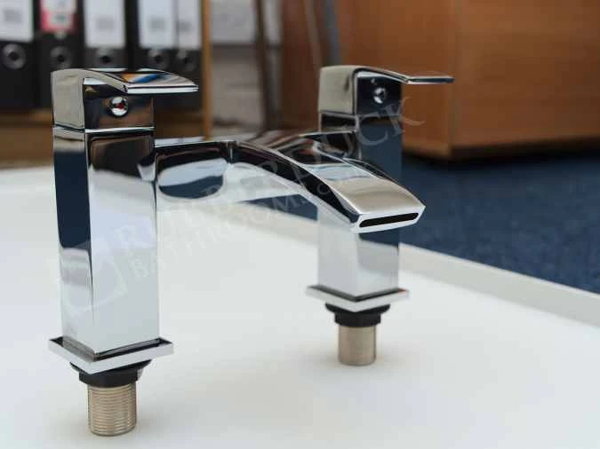 Lauder Bath Filler Tap - Highlife Bathrooms - Image 3